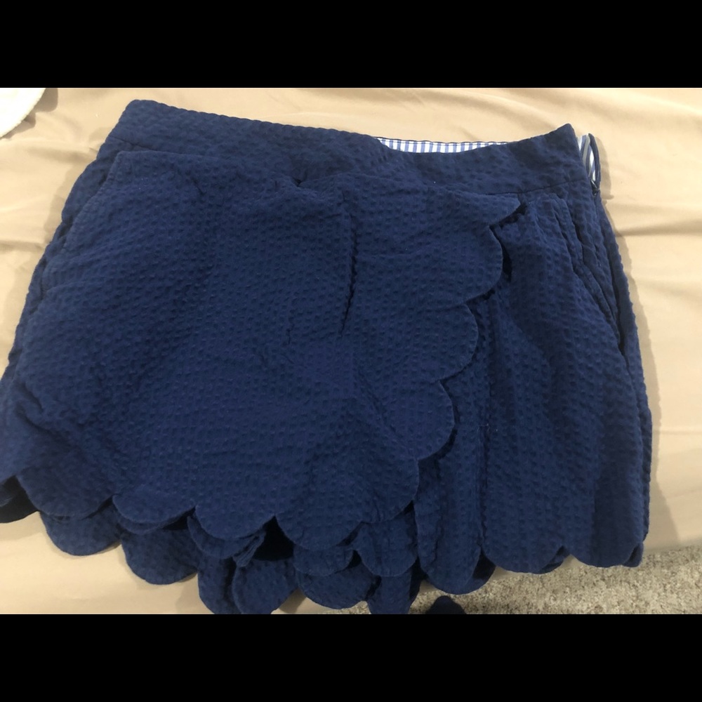 Vineyard vines navy blue skort size 4